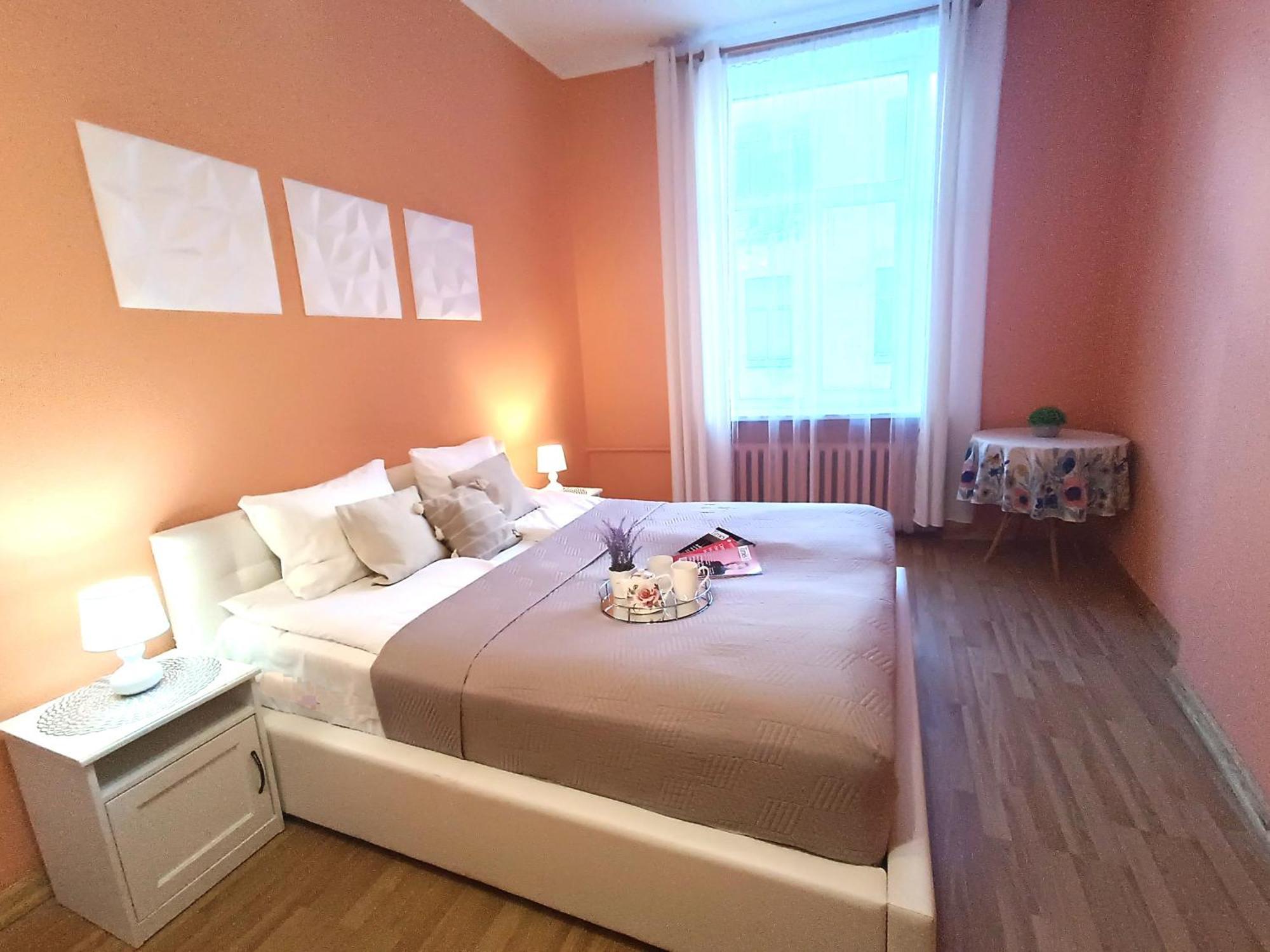 Spacious Old Town Family Peachy 2 Bedrooms Apartment, Nearby The Riga Presidential Castle Exterior foto